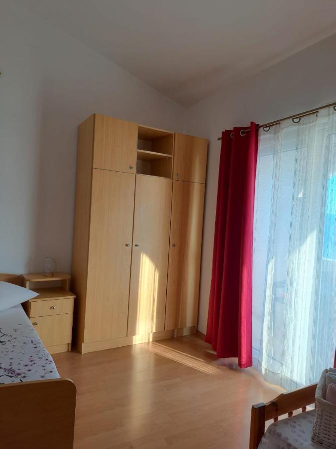 Apartments Garac Dugi Rat Eksteriør bilde
