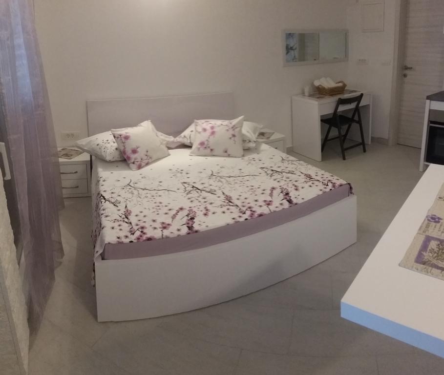 Apartments Garac Dugi Rat Eksteriør bilde
